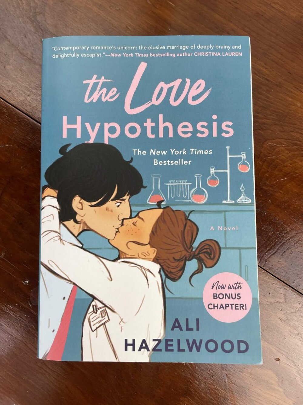 he Love Hypothesis by Ali Hazelwood (Bonus Chapter Edition) Paperback